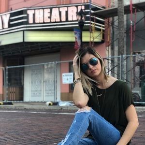 Meet your Posher, Hannah